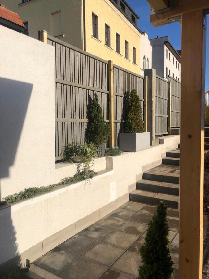 Gemuetliches Einfamilienhaus In Gera Mit 3 Schlafzimmern Mit Garten Und Parkplatz Exteriör bild